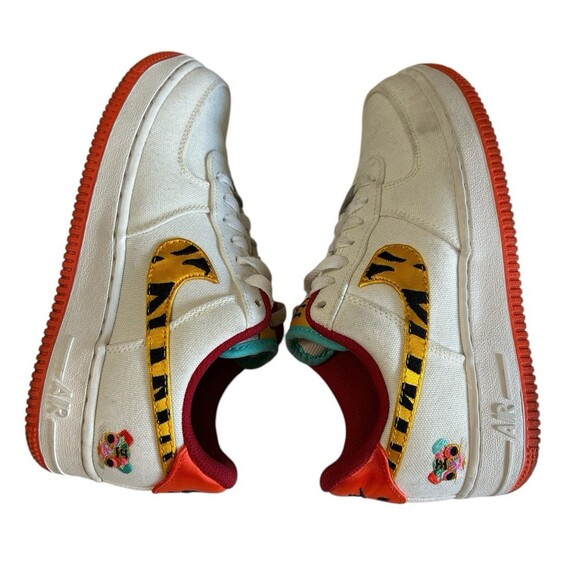 Nike Air Force 1 Low LX Year Of The Tiger White Gold Red DR0148-171 Womens 6.5 - Picture 8 of 13